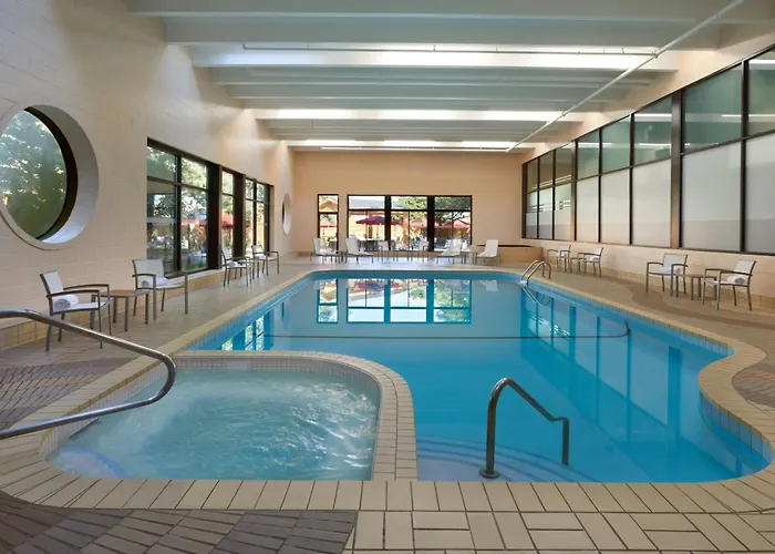 Four Points By Sheraton Toronto Airport